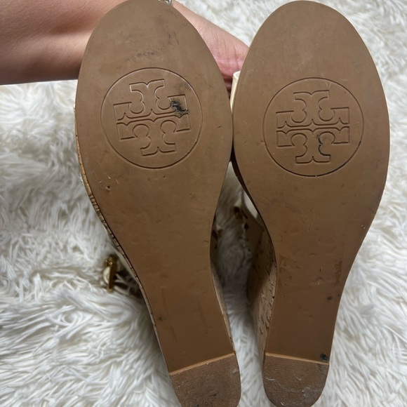 Tory Burch Regan T Logo Cork Wedge Sandals - Size 9.5 - Picture 8 of 10